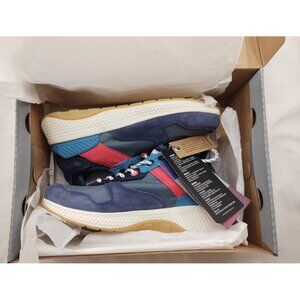 Palladium Womens Casual Sneakers Size 5.5 New In Box Comfort Street Walking Shoe